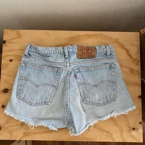 Vintage Levi’s denim short shorts